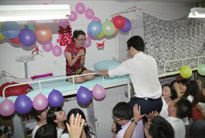 畢業(yè)了，結(jié)婚了(圖)