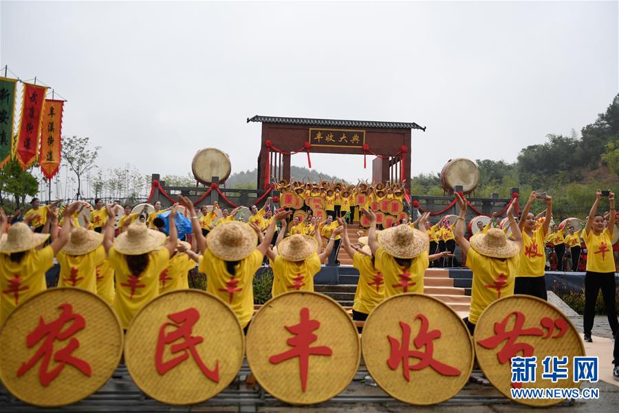 （圖文互動）（9）建設(shè)好生態(tài)宜居的美麗鄉(xiāng)村——從“千萬工程”看習(xí)近平生態(tài)文明思想的生動實踐和世界回響