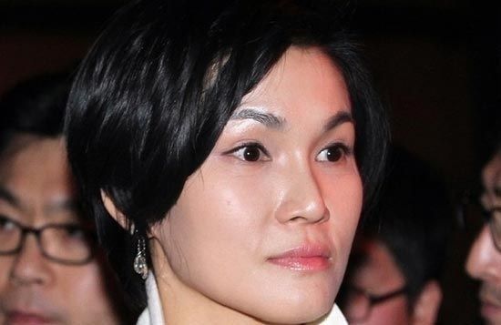 李敘顯(Lee Seo-Hun)，38歲，第一毛織(Cheil Industries)，執(zhí)行副總裁，韓國