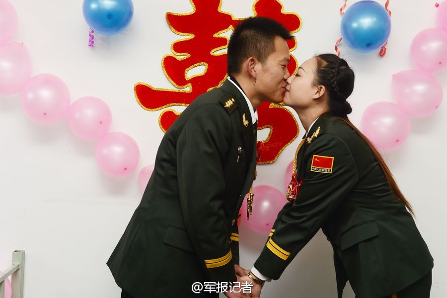 邊防軍人的三輪車婚禮