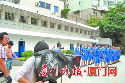 揭秘群演“路人甲”:不靠拍戲生存 多為個(gè)人愛(ài)好